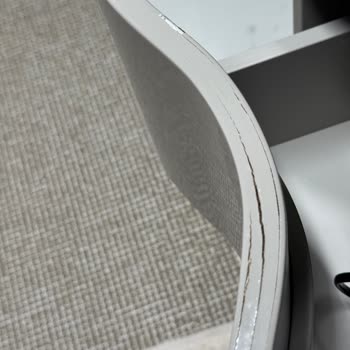 Garanti Kapsamındaki Banyo Dolaplarında Çatlak Ve Kabarma Sorunu Çözülmüyor