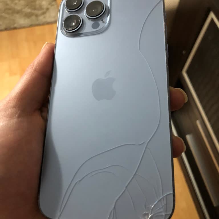 Yenilenmiş İphone 13 Pro Max Beklentileri Karşılamadı: Pil Sağlığı Düşük Ve Kasa Çatlak