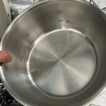 Yeni Bulaşık Makinesi Camları Çiziyor Ve Paslanma Sorunu Çözülmüyor