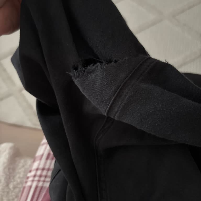 Kısa Sürede Deforme Olan Mavi Pantolon İçin Değişim Veya İade Talebi