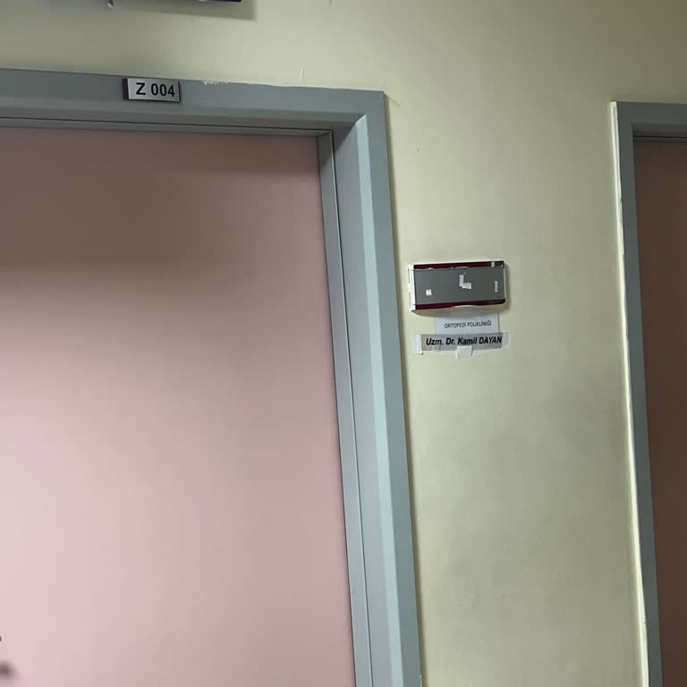 Randevu Saatinde Bekletildim, Doktorun Saygısız Davranışıyla Mağdur Edildim