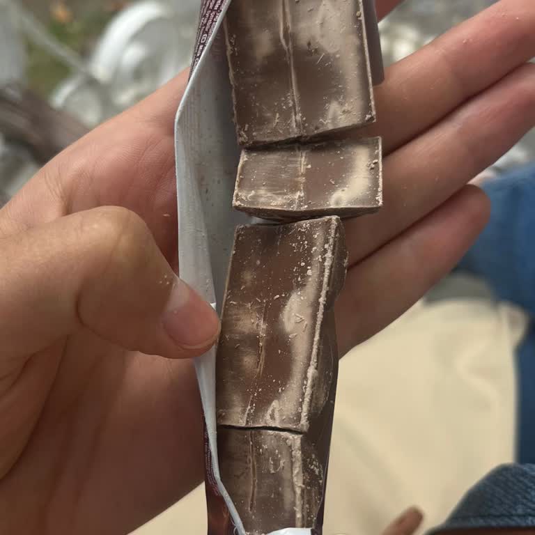 Aldığım Çikolatada Beyazlama Ve Tat Bozukluğu Yaşadım