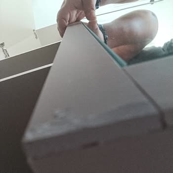 Defolu Gelen Genç Odası Ve Gardırop İçin 28 Gündür Çözüm Sunulmuyor