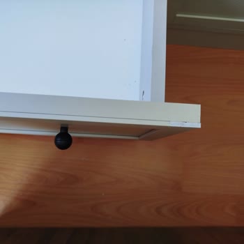 Defolu Gelen Genç Odası Ve Gardırop İçin 28 Gündür Çözüm Sunulmuyor