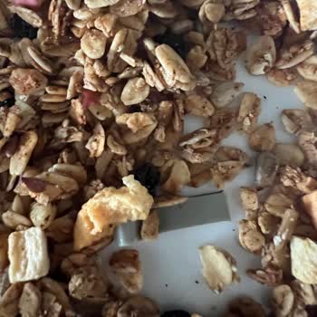 Granola Paketinden Plastik Parça Çıktı, Markadan Dönüş Alamadım