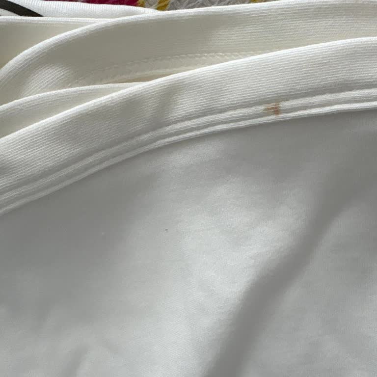 B&G Store Bebek Ürünü Ezik Ve Lekeli Şekilde Teslim Edildi