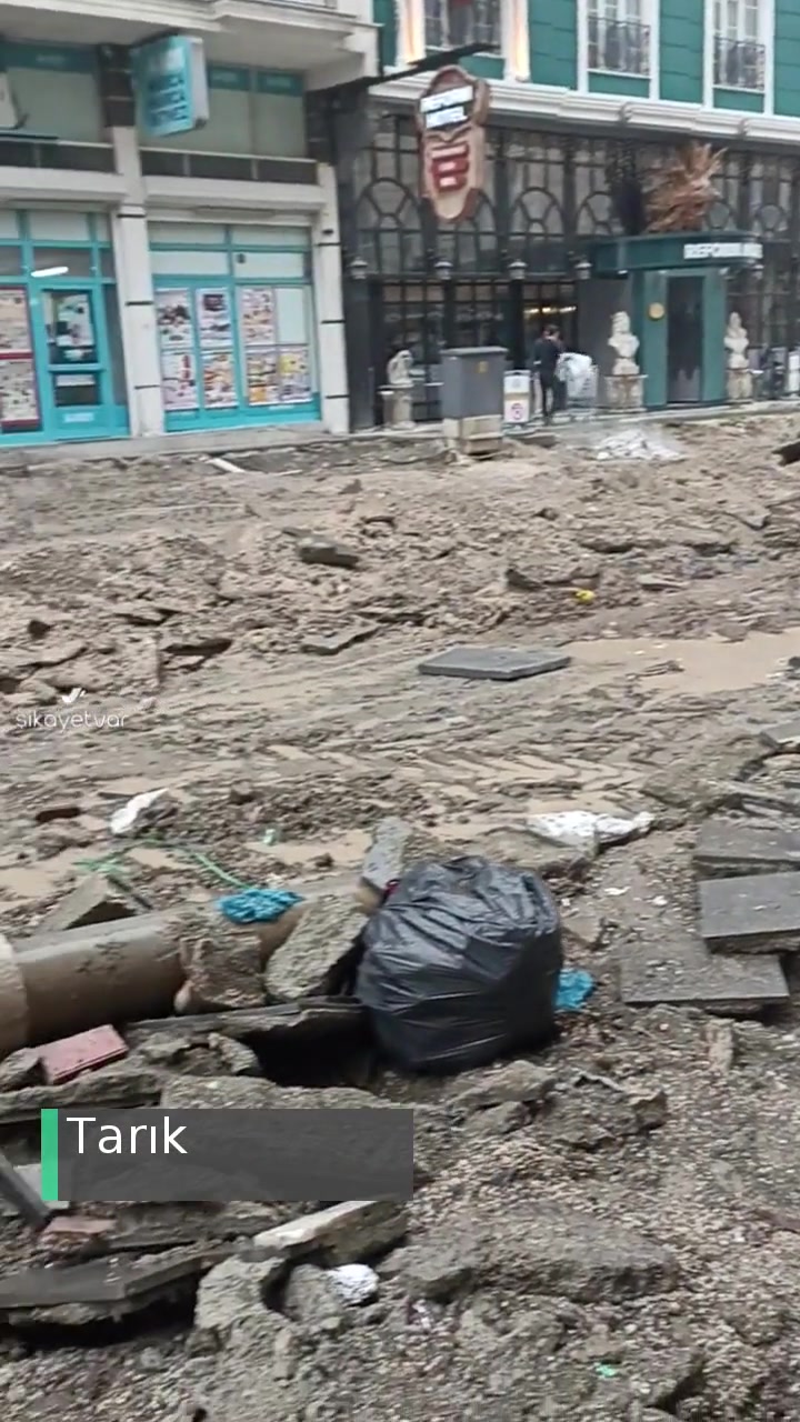 Van Büyükşehir Belediyesi Eski Cezaevi Caddesinin Hali videonun kapak resmi