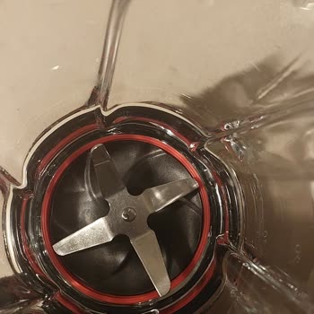 Bosch Vitapower Blender'da İlk Kullanımdan Beri Sürekli Conta Sızıntısı