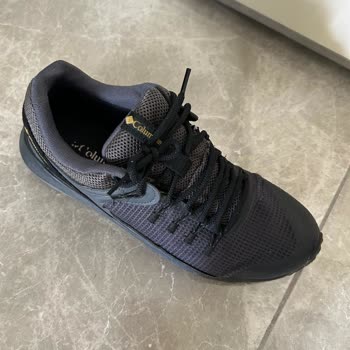 Columbia Waterproof Ayakkabıda Kısa Sürede Yırtık Ve Su Alma Sorunu