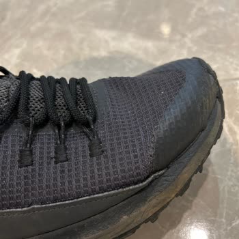 Columbia Waterproof Ayakkabıda Kısa Sürede Yırtık Ve Su Alma Sorunu