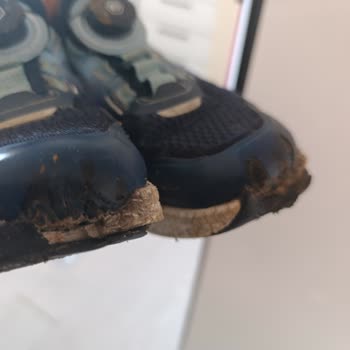 1 Ayda Parçalanan Ayakkabıya İade Reddi