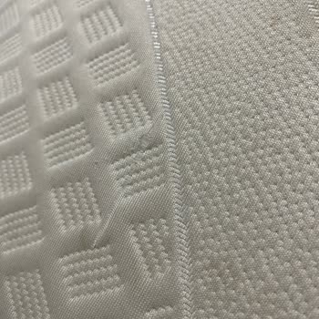 Yeni Alınan Yatakta Leke Ve Yırtık, Değişim Talebine Çözüm Sunulmuyor