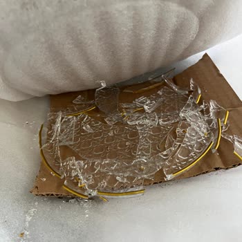 Kırık Gelen Ürünün İadesinde Kargo Ve Müşteri Hizmetleri Sorunu