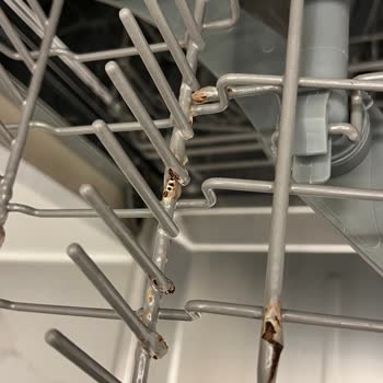 Teka Bulaşık Makinesi Sepetlerinde Kronik Paslanma Ve Çözüm Eksikliği