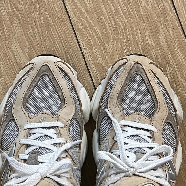 Aldığım Ayakkabının İki Teki Arasında Bariz Renk Ve Doku Farkı Var