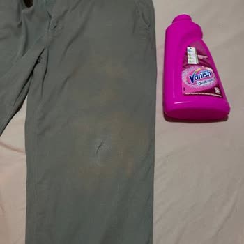 Leke Çıkarıcı Pantolonu Mahvetti, Müşteri Hizmetleri Sessiz Kaldı