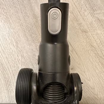 Bosch Unlimited Gen2 Serie 8 Süpürge Tekerleği Garanti Kapsamında Değerlendirilmeli