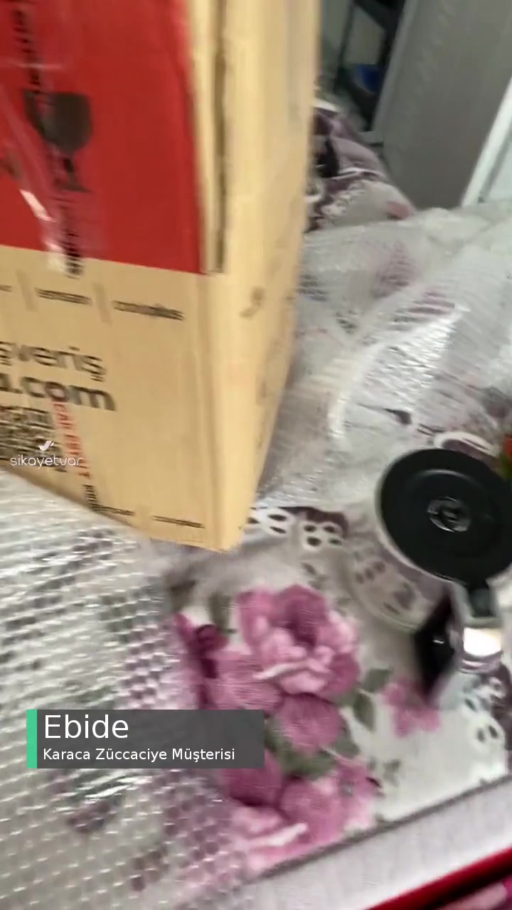 Karaca Züccaciye Üç Aydır Mağdur Olduğum İçin Ürünümü Demlik Kısmı Kırık Geldi! videonun kapak resmi