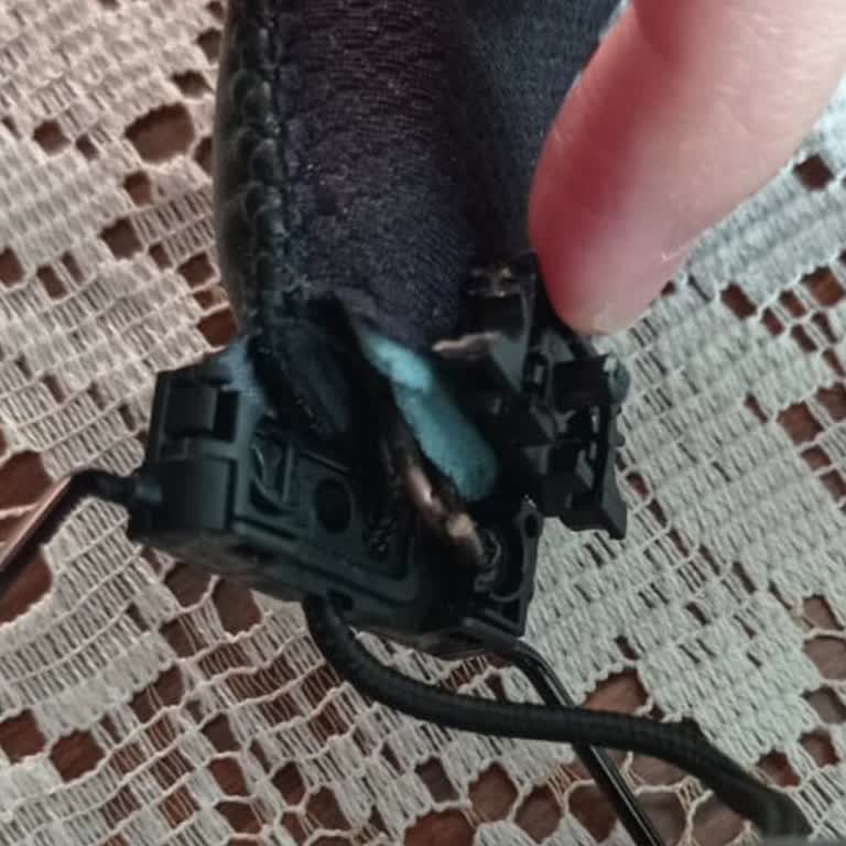 Razer Blackshark V2 Pro Kulaklıkta Kronik Menteşe Sorunu Ve Yetersiz Garanti Desteği