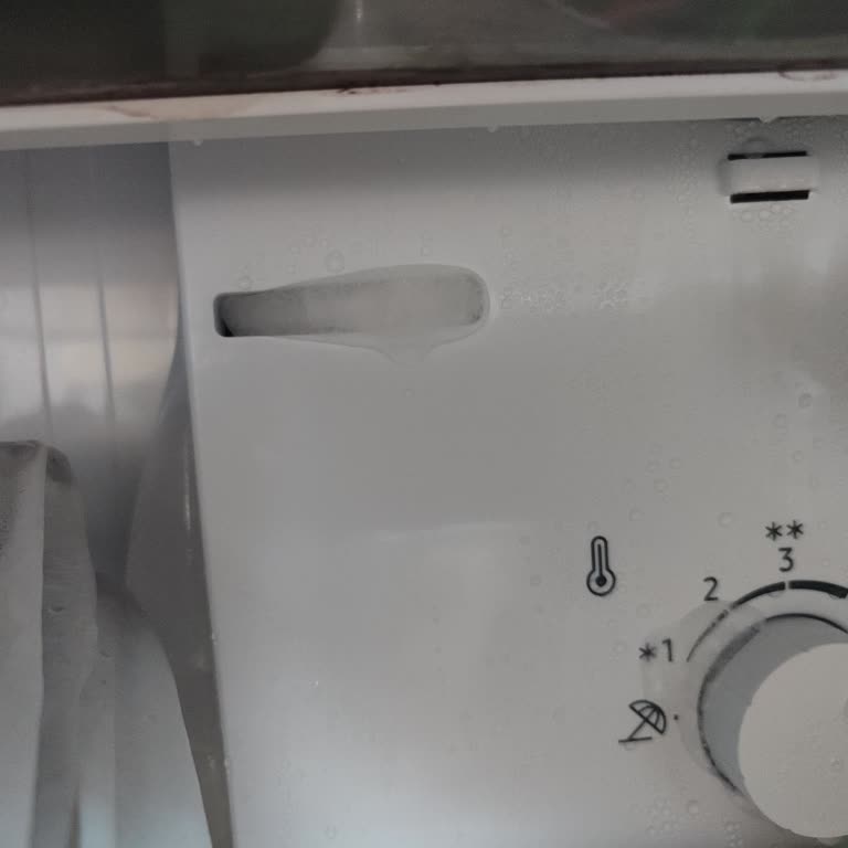 Yeni Alınan Buzdolabında Tekrarlayan Buzlanma Ve İlaç-gıda Mağduriyeti