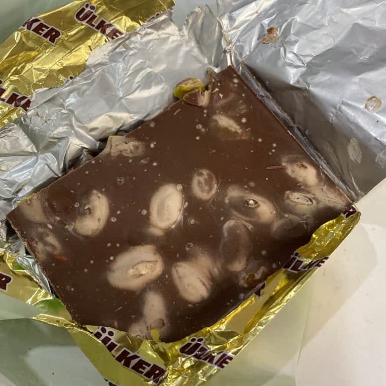 Aldığım Çikolatanın Bozuk Çıkması Ve Şikayetime Dönüş Yapılmaması