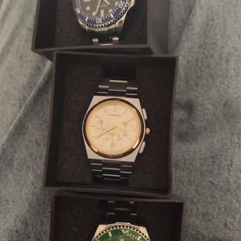 @Saatbluee Seçtiğim Ürünlerle Tamamen Alakasız, Kalitesiz Ve Hasarlıydı