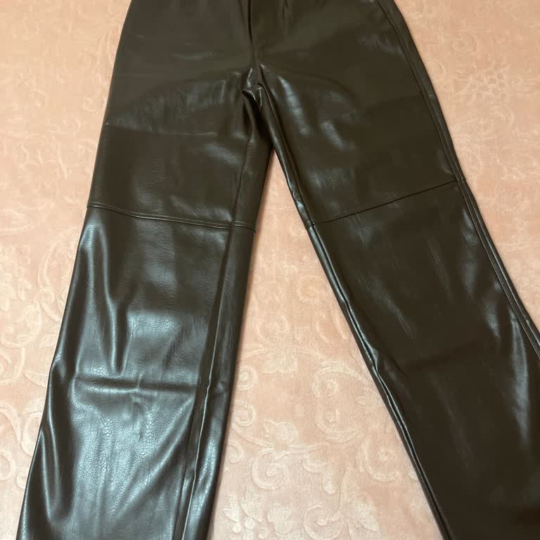 Suni Deri Pantolonda İlk Kullanımda Koku Sorunu ve İade Talebi