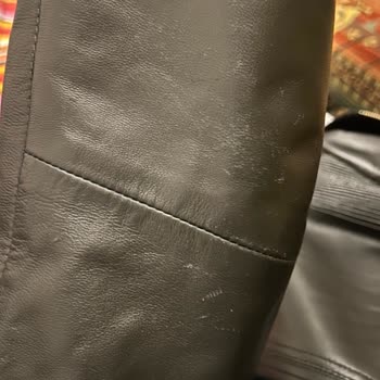 Az Kullanılan Deri Cekette Erken Yıpranma Ve Değişim Sorunu