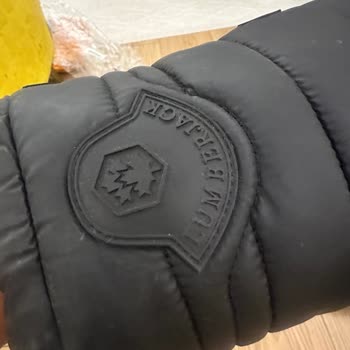 Su Geçirmez Özellikli Botlar Su Geçirdi, Mağaza İlgisiz Kaldı