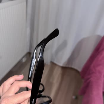 Sıfır Aldığım Rayban Gözlük Kullanılmış Ve Hasarlı Çıktı Mağazaya Ulaşamıyorum