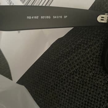 Yanlış Ve Kırık Gözlük, Cevapsız Müşteri Hizmetleri