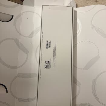 Sıfır Diye Aldığım Apple Watch Teşhir Ürün Çıktı, İade Sorunu Yaşıyorum