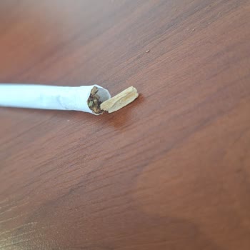 Marlboro Touch Blue Cigarettes Contain Hard Foreign Objects