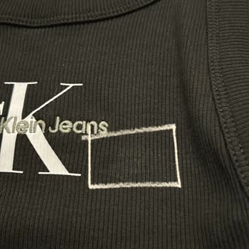 Değişim Sonrası Gelen T-shirt Lekeli Çıktı, İade Ve İndirim Talep Ediyorum