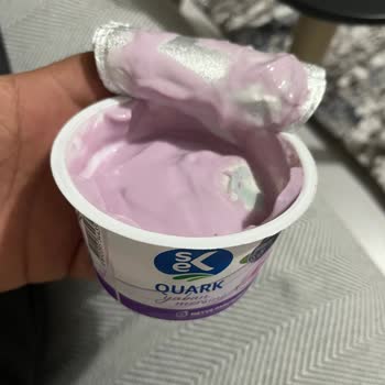 Sek Süt Son Kullanma Tarihi Geçmemiş Quark Yoğurtlarda Küf Ve Bozulma Sorunu