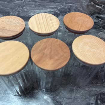 Aldığım Cam Kavanozların Kapaklarındaki Yoğun Koku Ürünlerin Tadını Bozdu