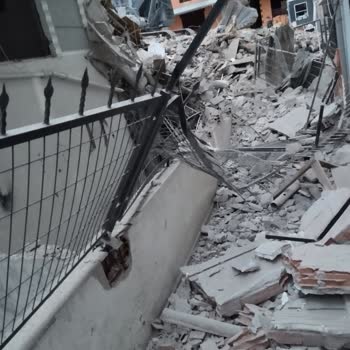 Çevre Ve Şehircilik Bakanlığı Yıkım Sırasında Balkonum Ve Garaj Yolum Zarar Gördü