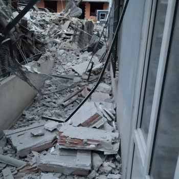 Çevre Ve Şehircilik Bakanlığı Yıkım Sırasında Balkonum Ve Garaj Yolum Zarar Gördü