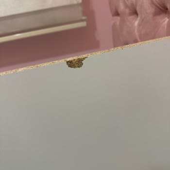 Sıfır Ürün Diye Aldığım Mobilyalar Kusurlu Ve Kırık Çıktı