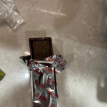 Aldığım Bisküvi Bozuk Çıktı, Para İadesi Talep Ediyorum