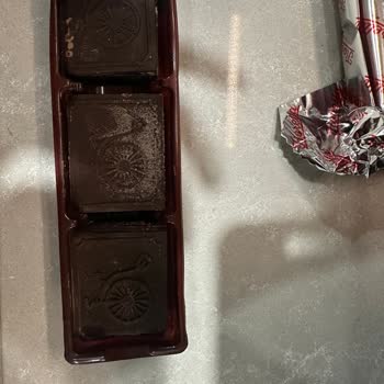 Aldığım Bisküvi Bozuk Çıktı, Para İadesi Talep Ediyorum