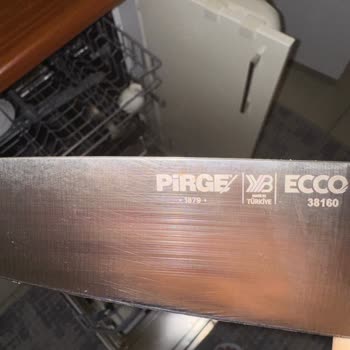 İlk Yıkamada Paslanan Şef Bıçağı İçin Değişim Talebi