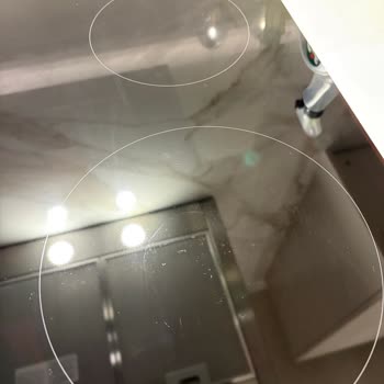 Yeni Ankastre Ocakta Az Kullanıma Rağmen Cam Yüzeyde Oluşan Çizikler Endişelendiriyor