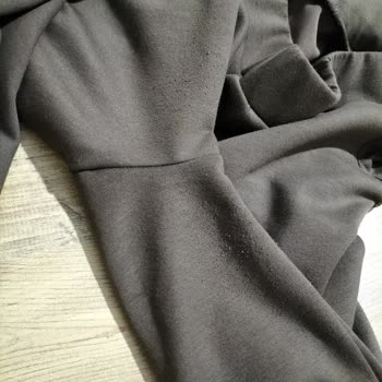 İlk Kullanımda Tiftiklenen Ve Yırtılan Pantolon İçin Değişim Talebi