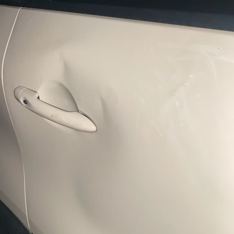 Evimizin Önüne Yerleştirilen Direk Giriş Çıkışları Engelliyor Ve Aracıma Zarar Verdi