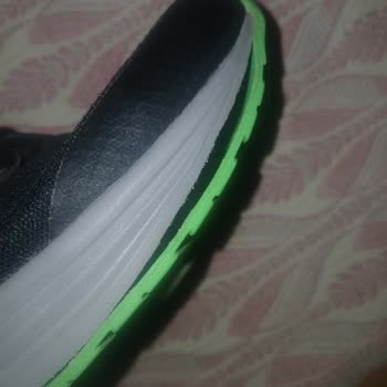 Adidas Ürünlerinde Kısa Sürede Beklenmedik Deformasyon