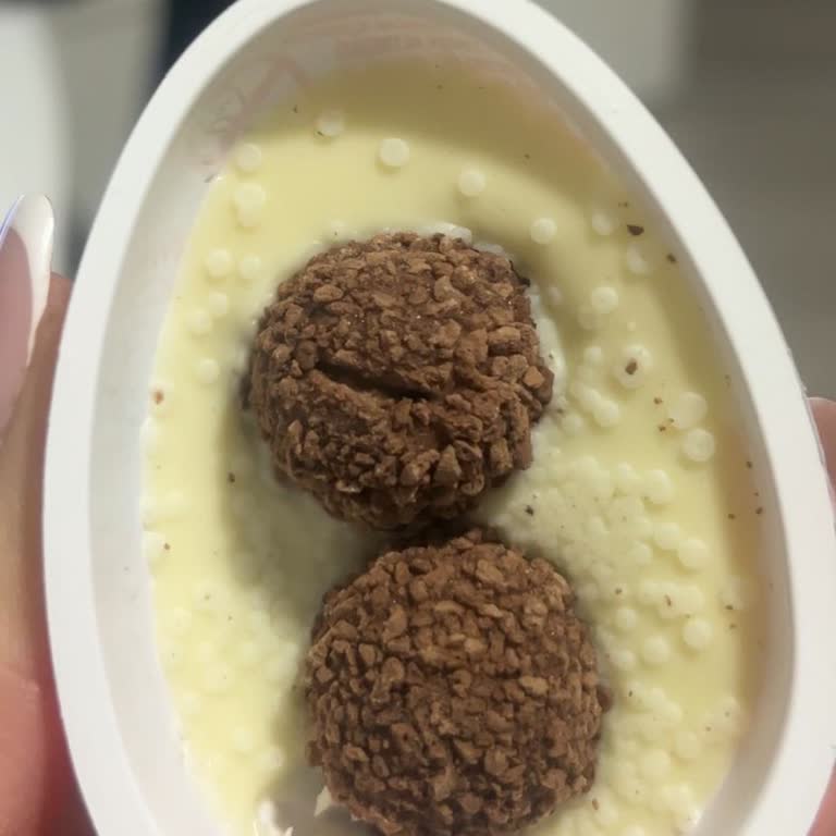 Kinder Joy Ürünlerinde Tarihi Geçmemiş Olmasına Rağmen Bozulma Ve Yabancı Maddeler