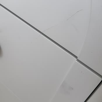 Teslim Edilen Mobilyalarda Kırık Parçalar Ve Geciken Parça Değişimi