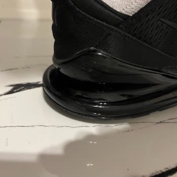 Nike Air Max Ayakkabının Hava Tabanı Kısa Sürede Patladı, Değişim Talebim Reddedildi