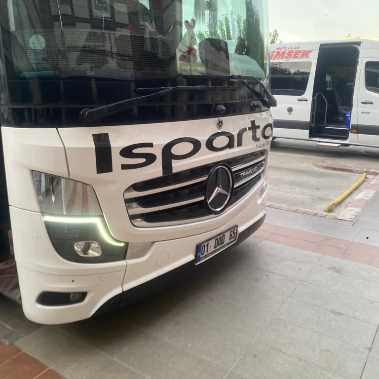 Otobüste Keyfi Yolcu İndirip Bindirme Güvenliğimi Tehdit Etti